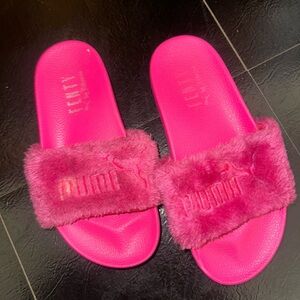 PUMA Vibrant Pink Furry Slides